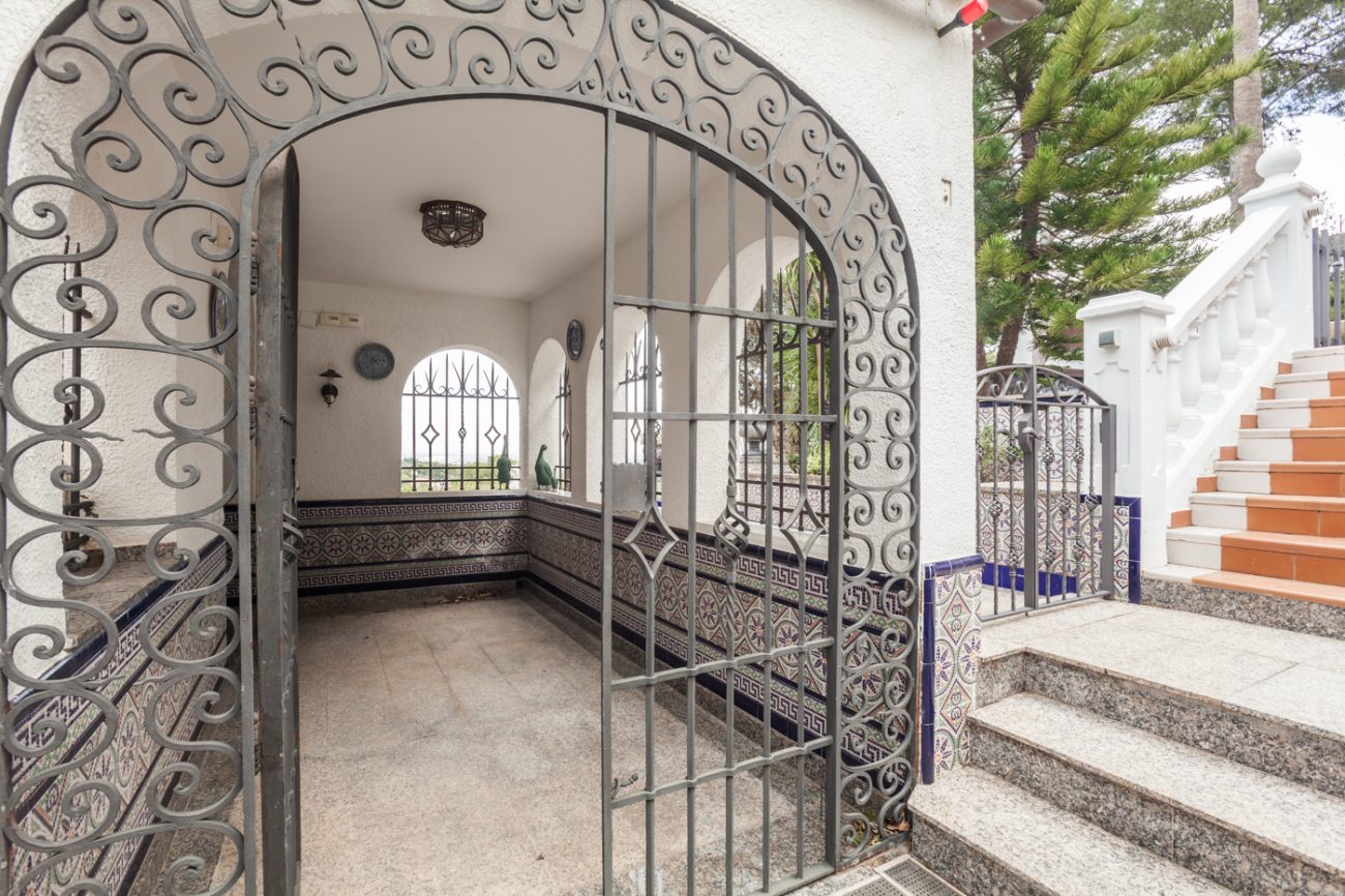 Gran casa de estilo castellano con espectaculares vistas