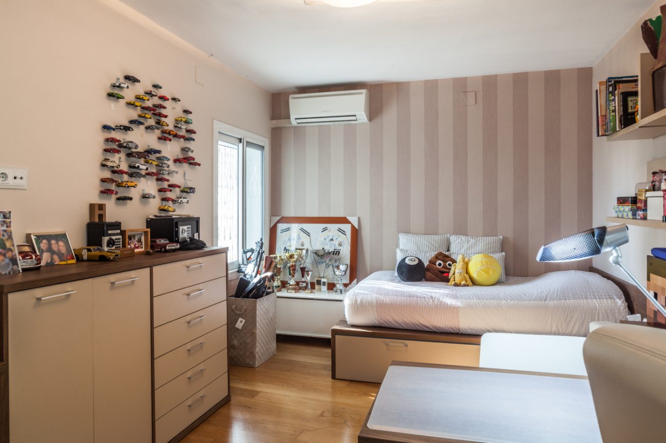 Gran casa reformada con vistas en Castelldefels