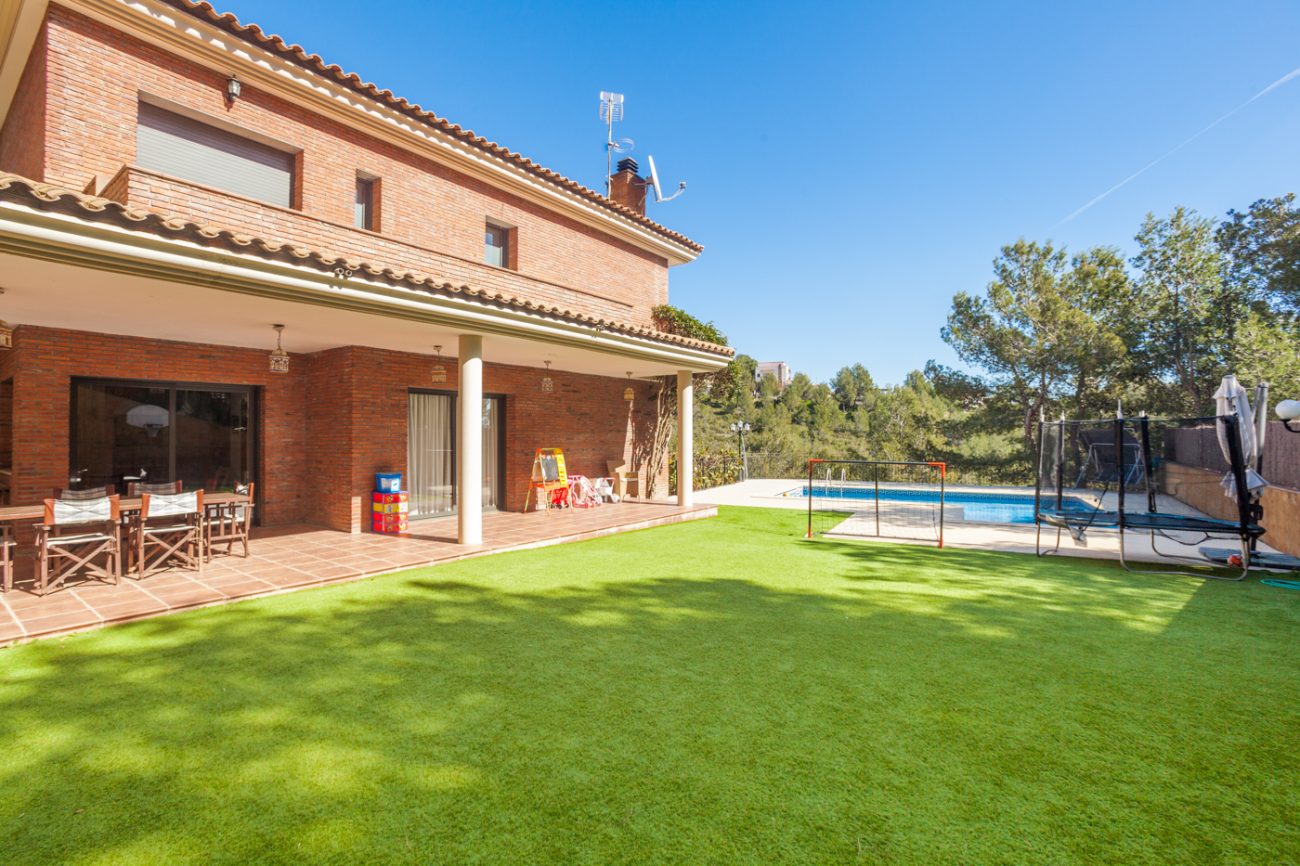 Acogedora casa con espectaculares vistas a la naturaleza