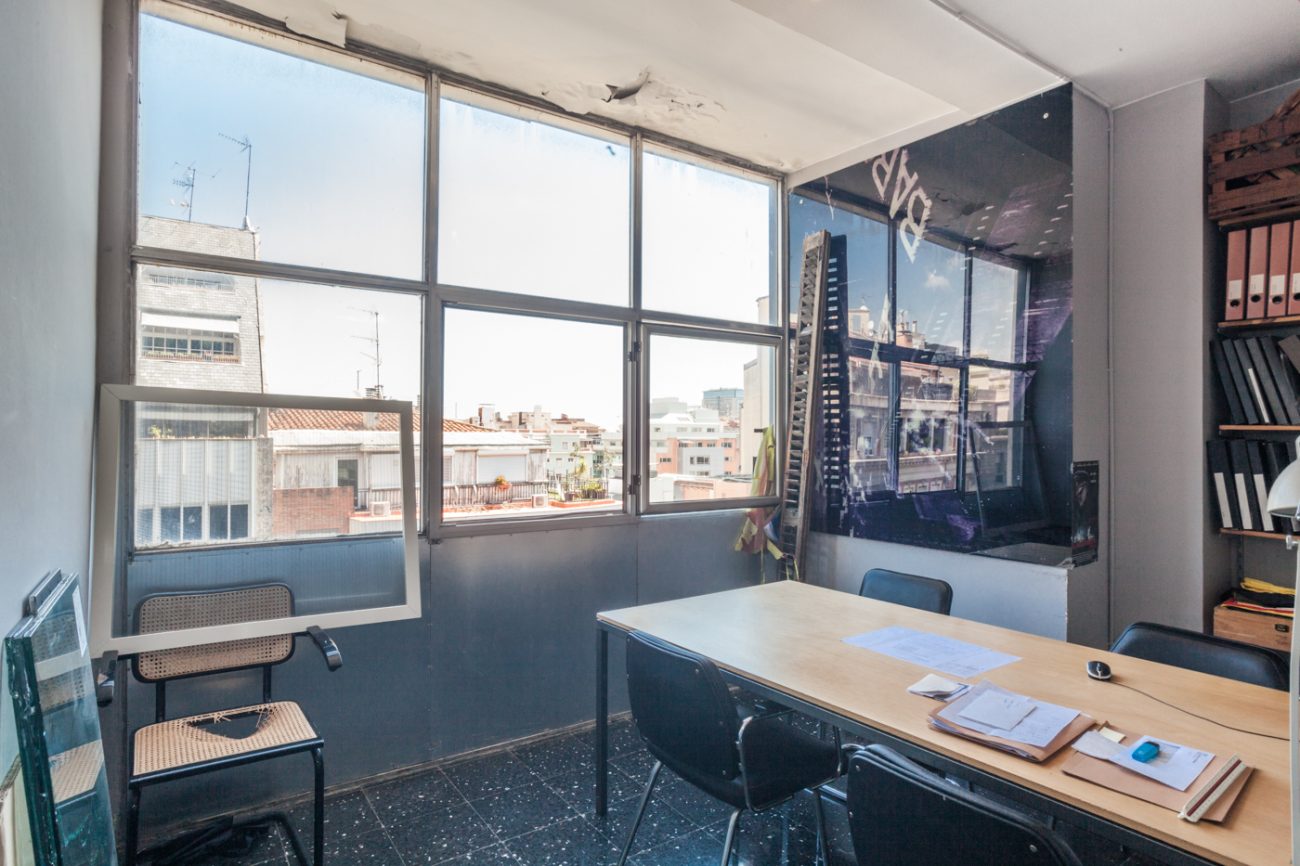 Soleada oficina en Balmes