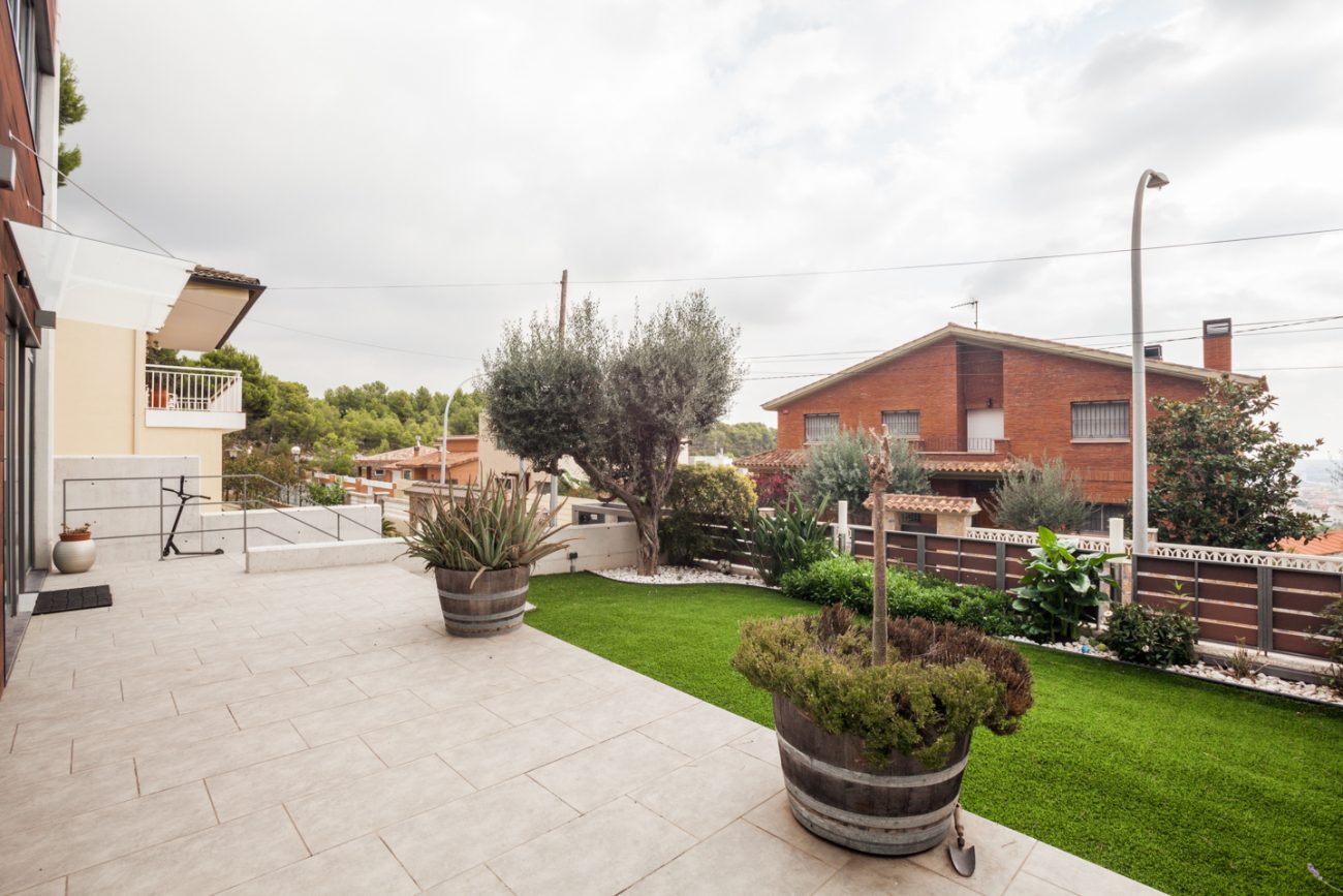 Excelente casa moderna con vistas en Castelldefels