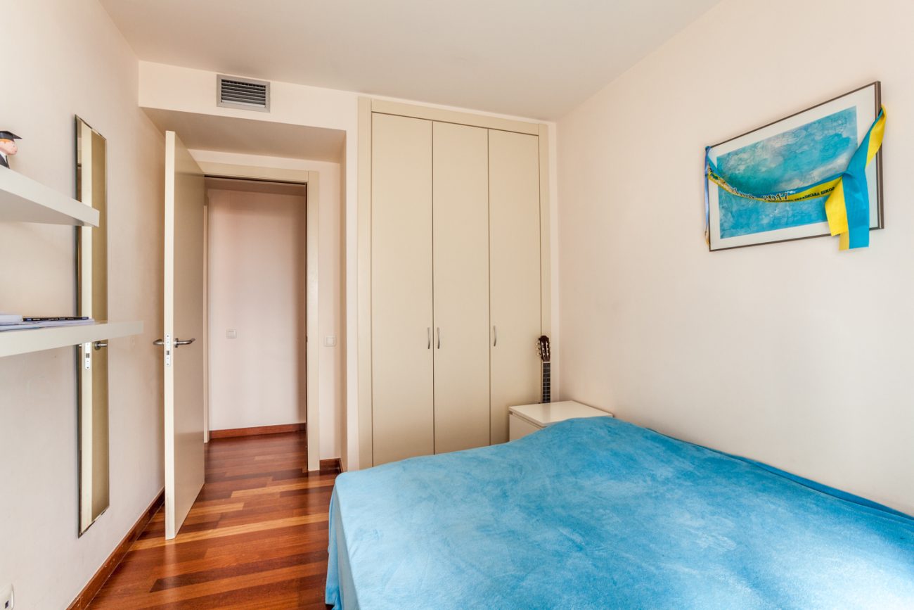 Moderno piso con vistas