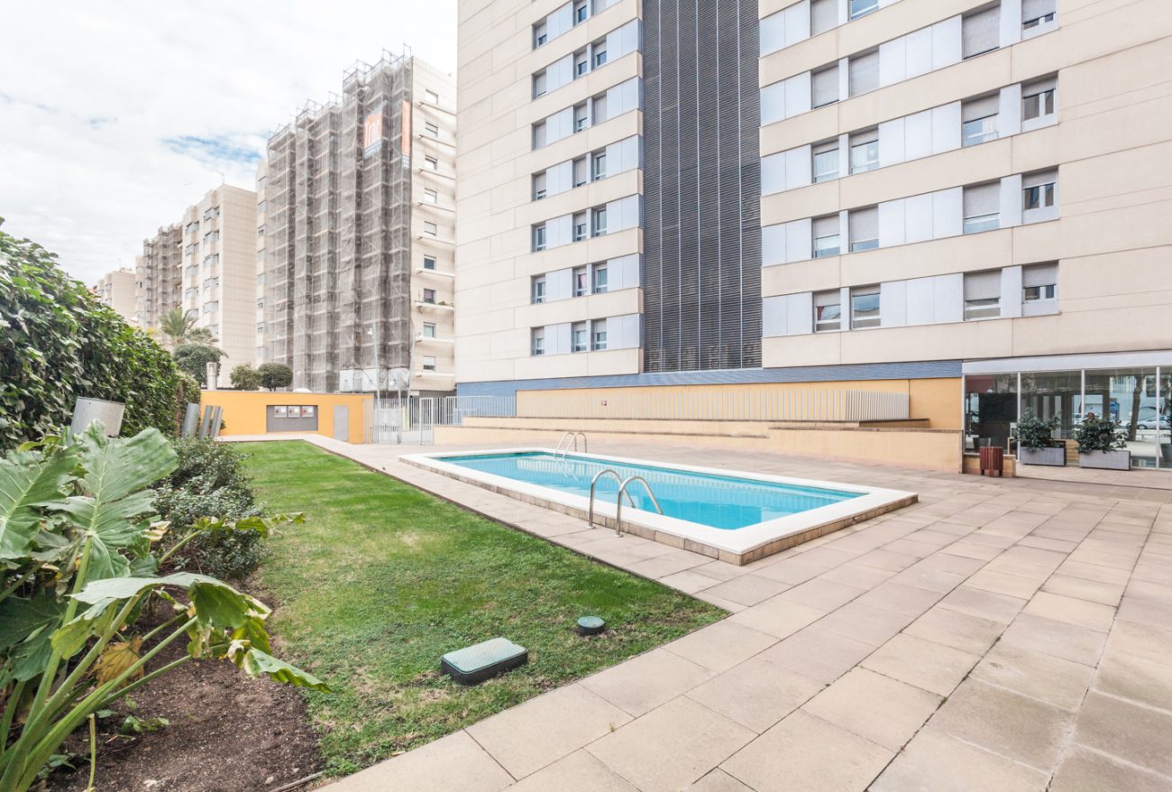 Moderno piso con vistas