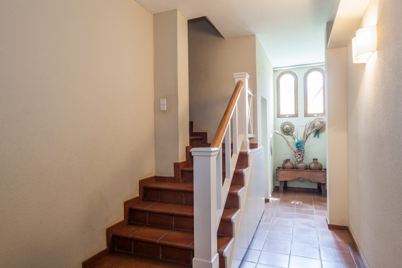 Gran casa con impresionante jardín
