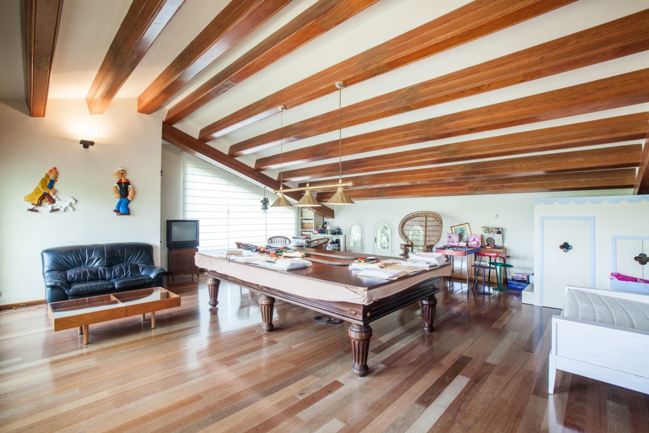 Gran casa con impresionante jardín