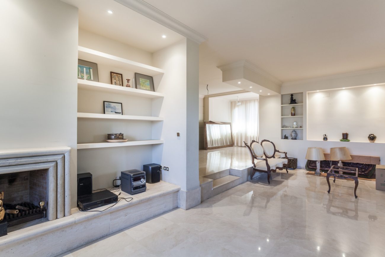 Gran casa con impresionante jardín