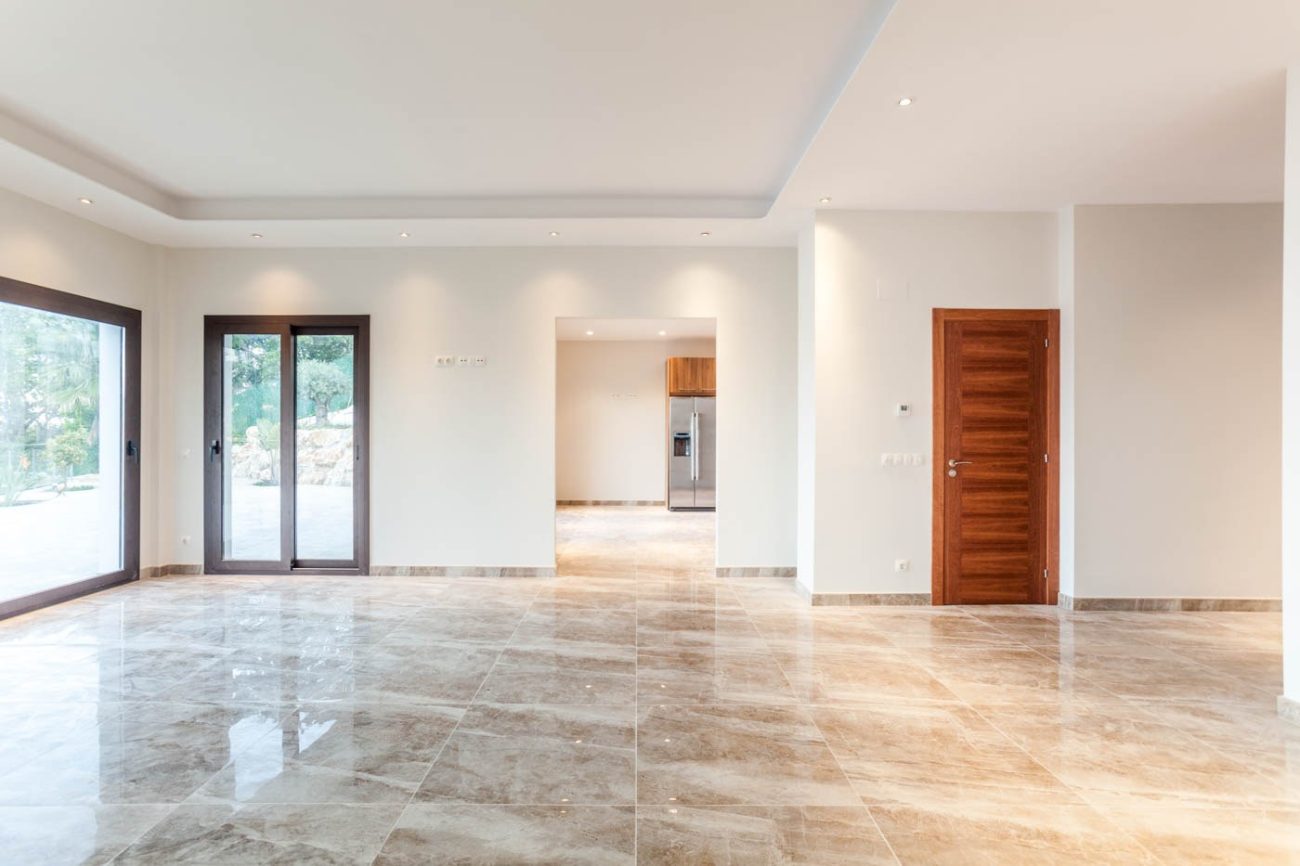 Casa nueva con vistas al mar en Urbanización Privada