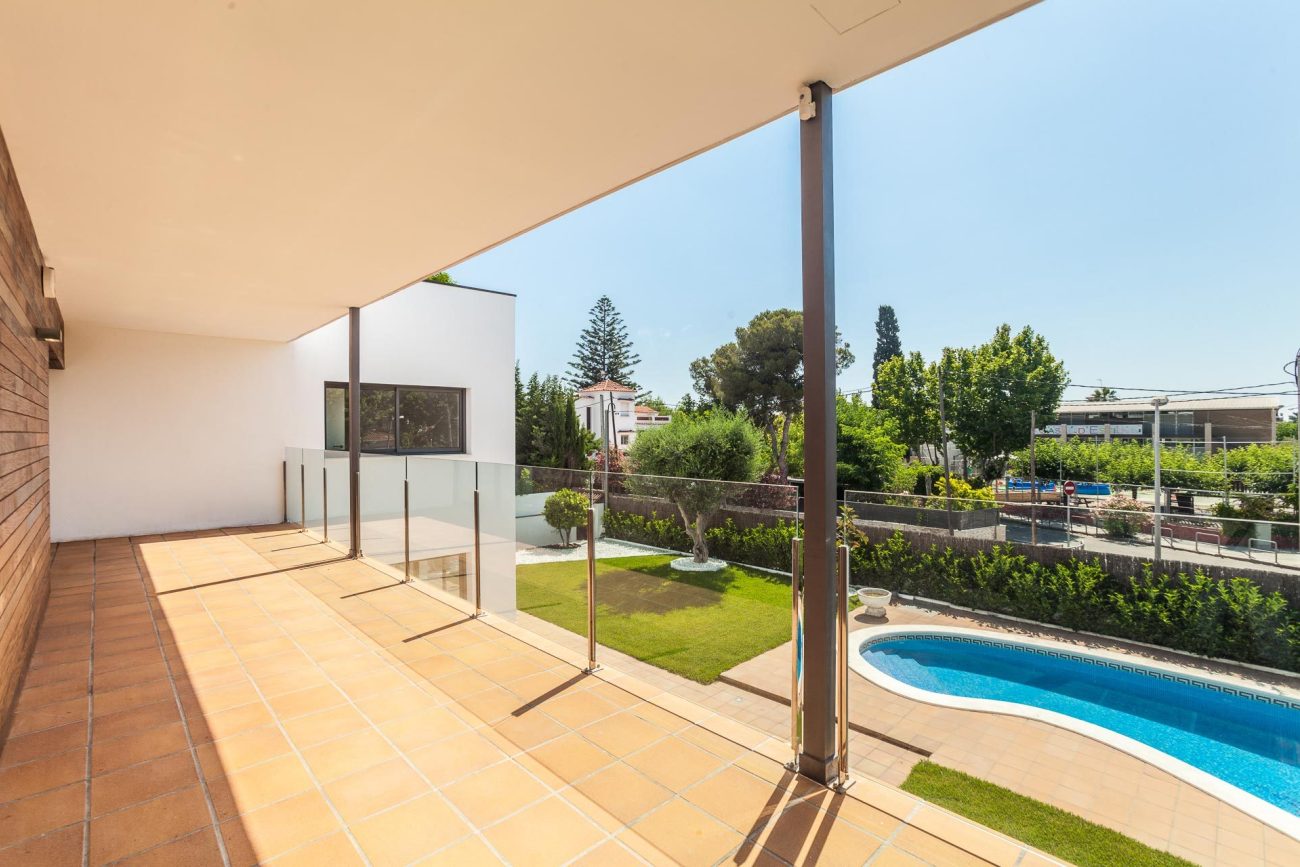 Casa reformada en zona tranquila de Castelldefels