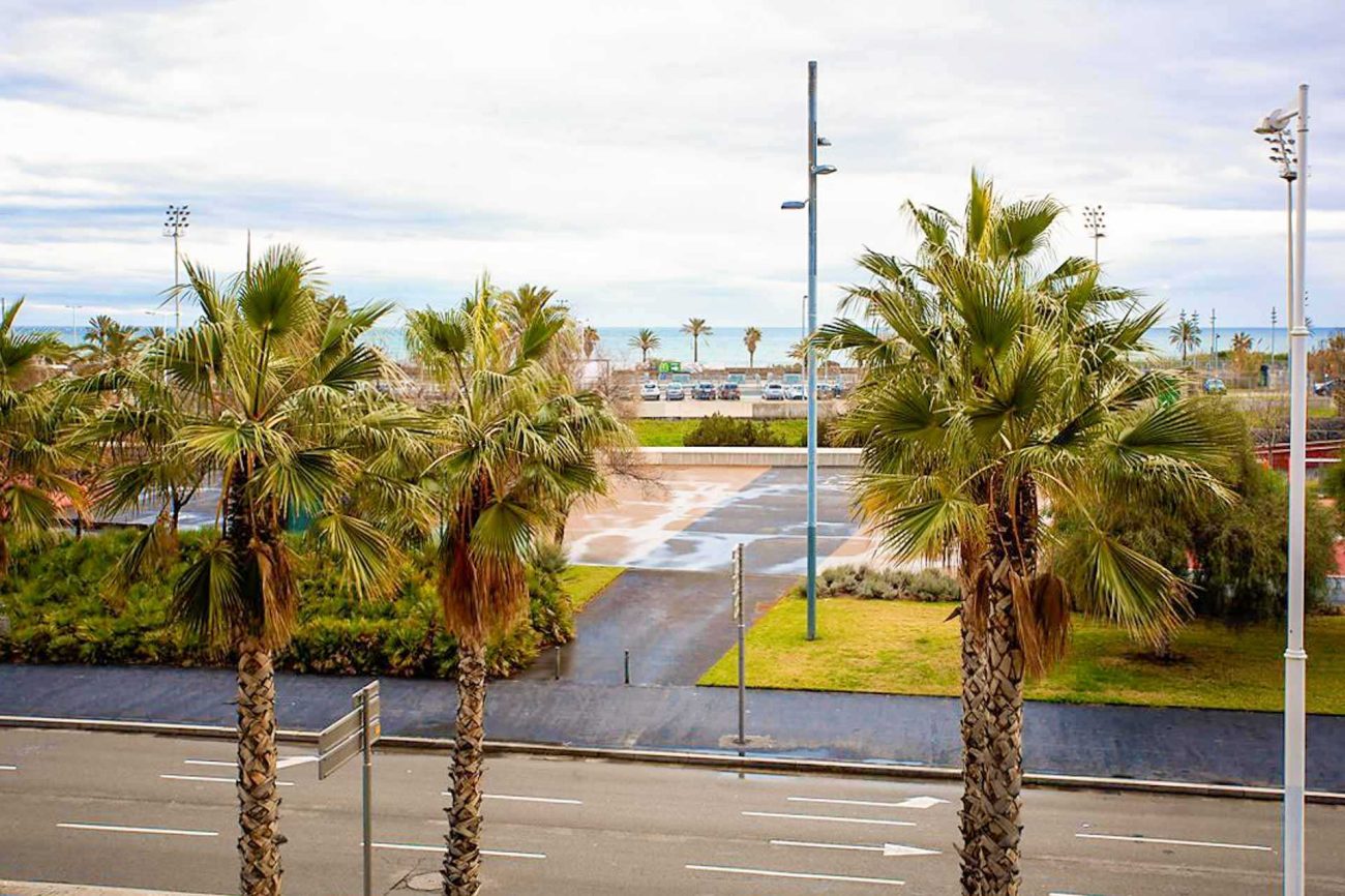 Moderno y acogedor piso con vistas al mar
