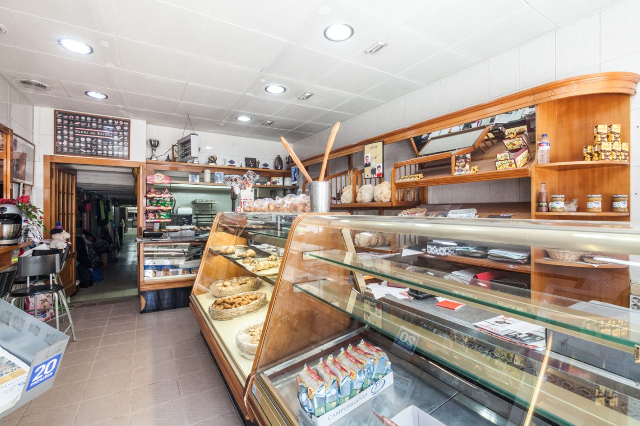 Panadería con obrador en Creu Coberta