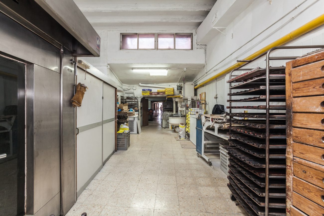 Panadería con obrador en Creu Coberta
