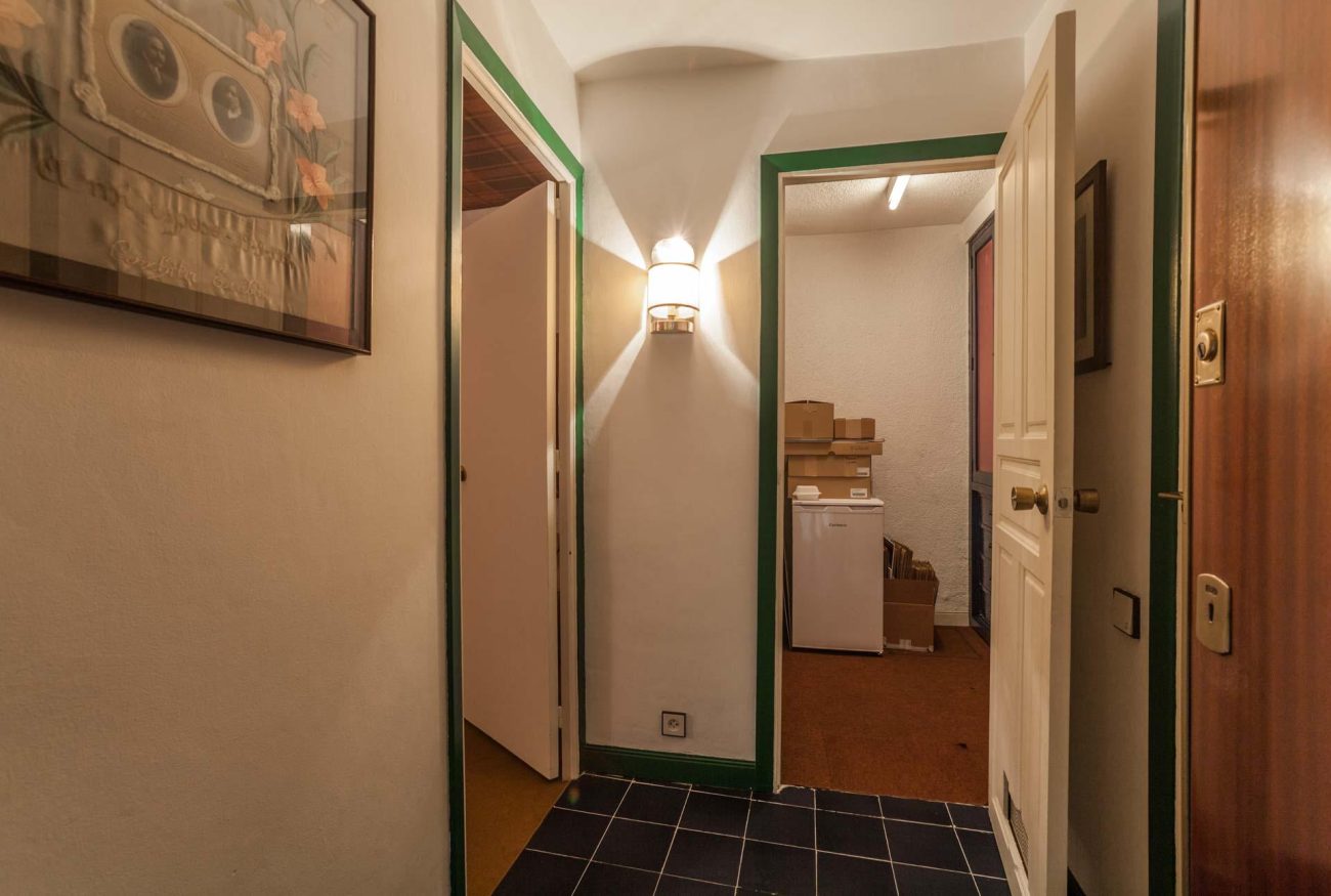 Fantástico edificio en el Borne