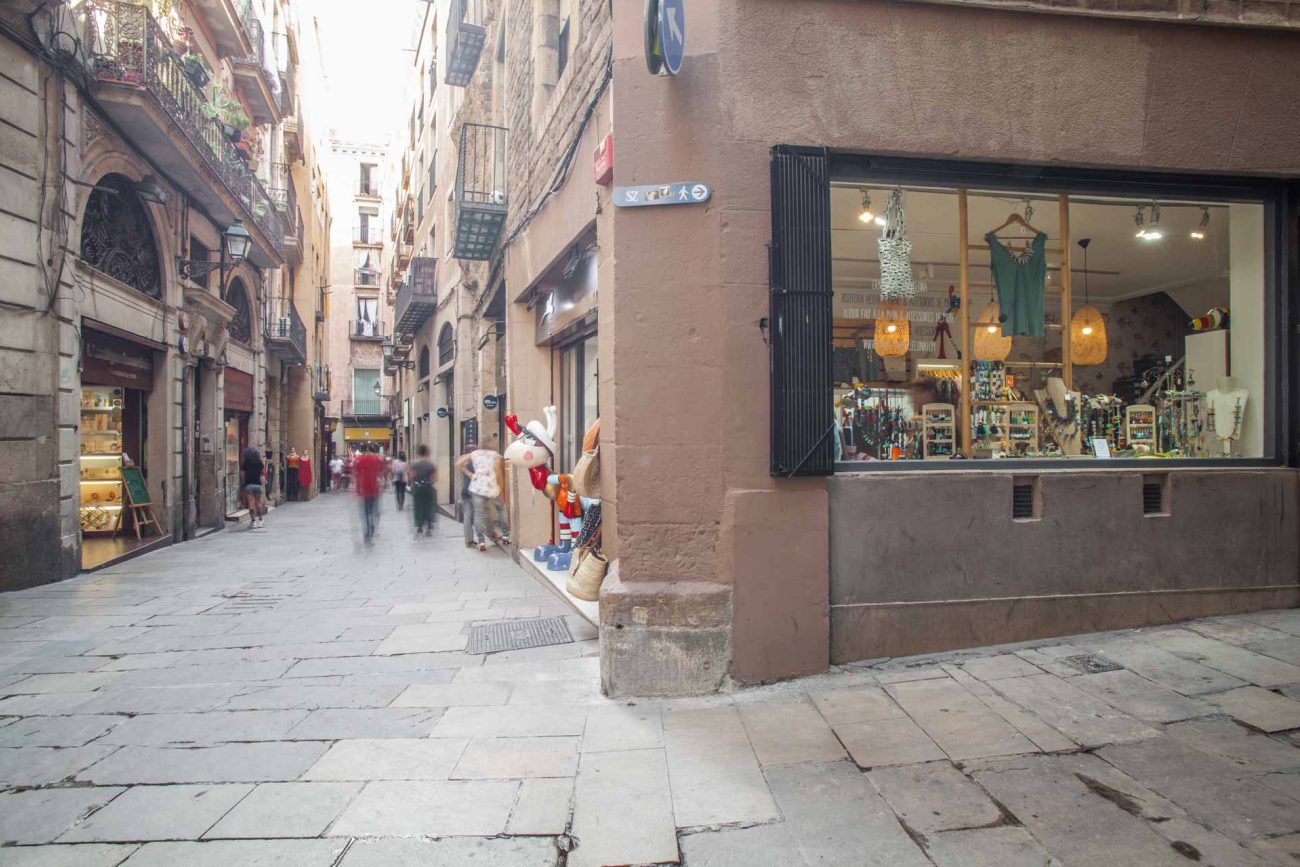 Traspaso en excelente zona comercial de barrio Gótico