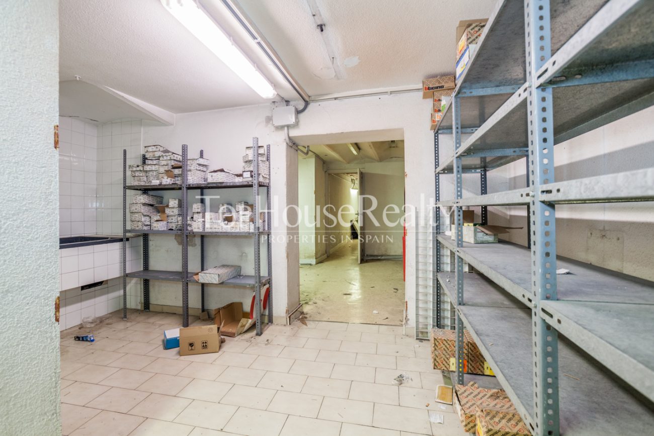 Local Comercial en Paseo San Juan