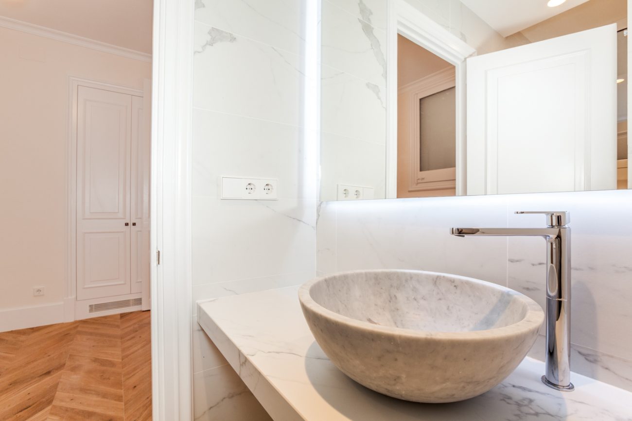 Céntrico apartamento en finca regia modernista