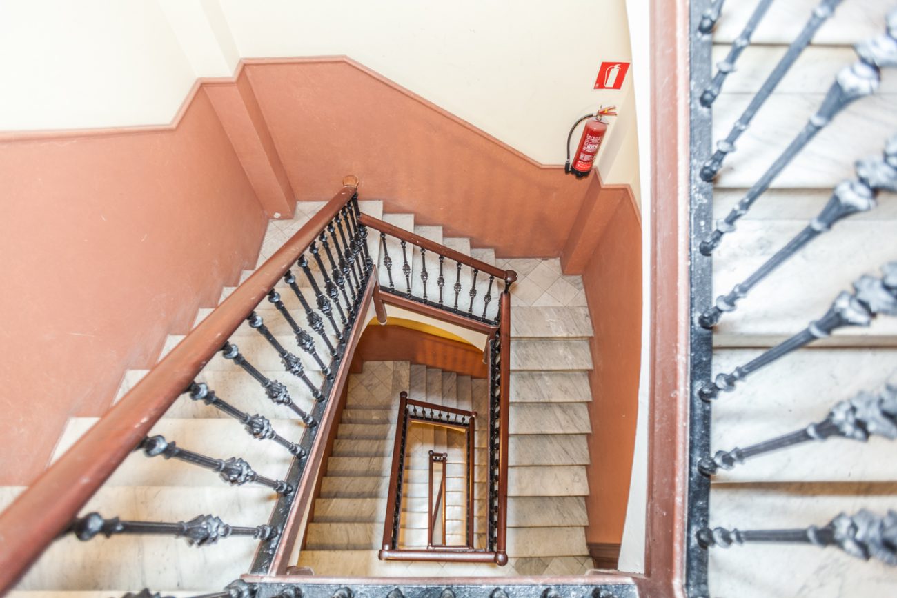 Céntrico apartamento en finca regia modernista