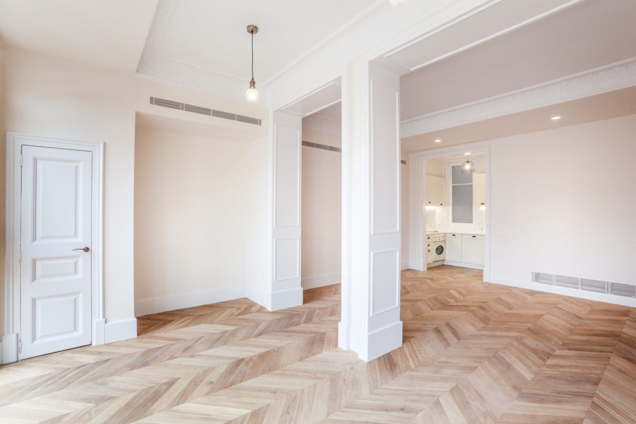 Céntrico apartamento en finca regia modernista