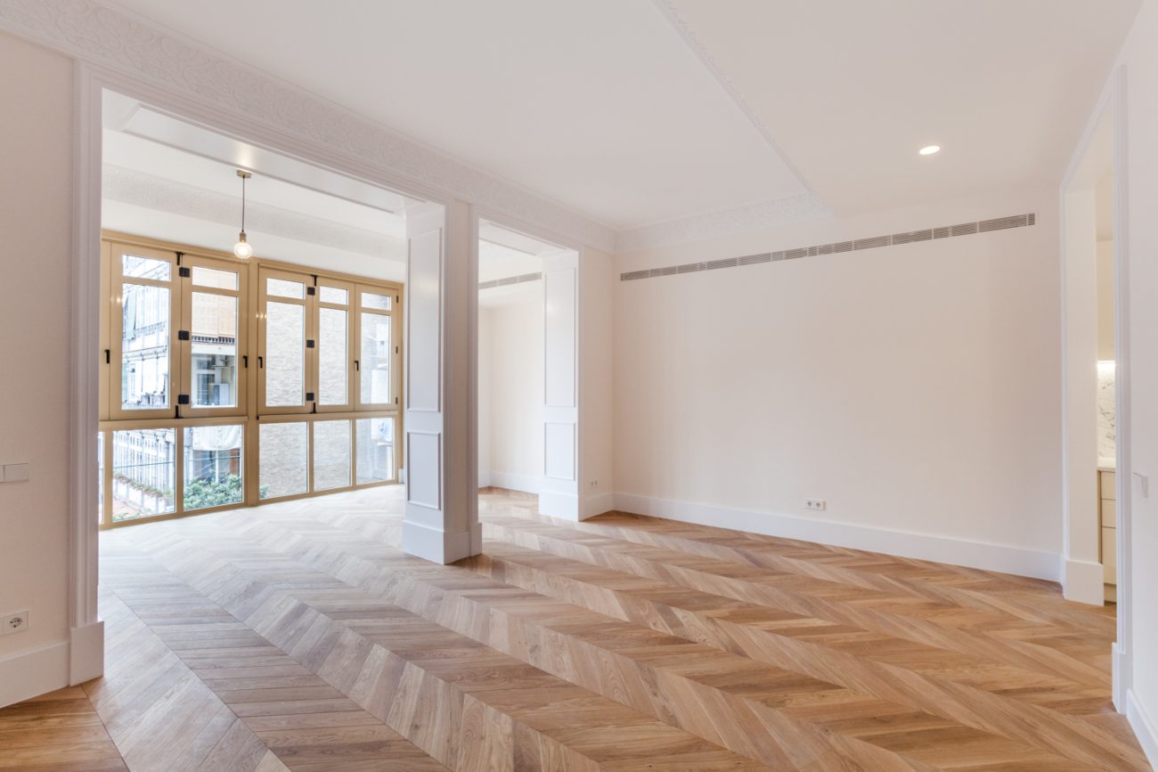 Céntrico apartamento en finca regia modernista