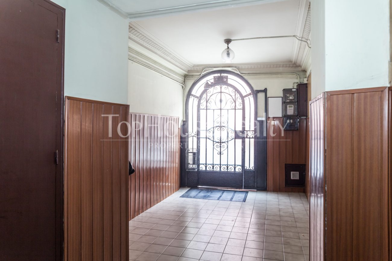Ocasión venta carismático piso en Gracia