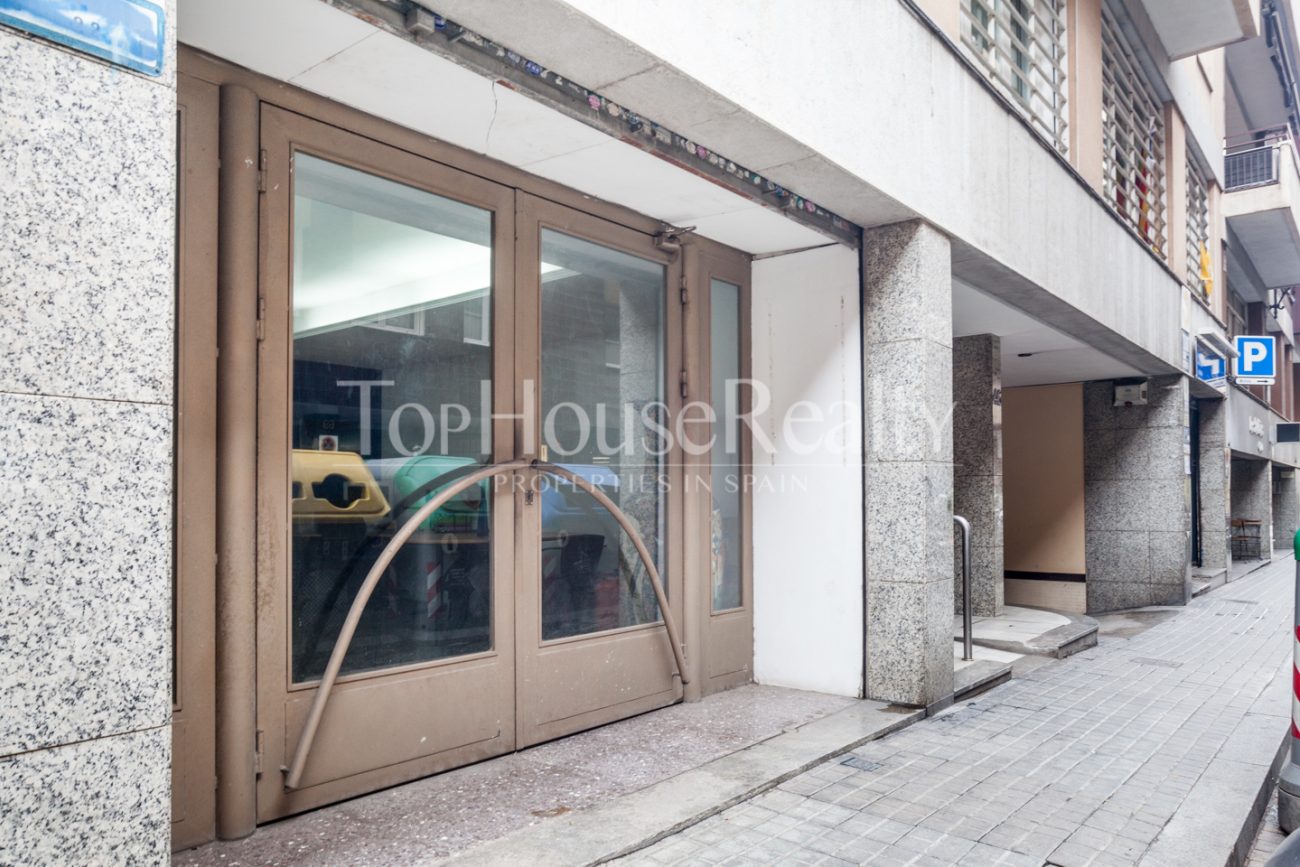 Local en venta en calle Saragossa en Gracia