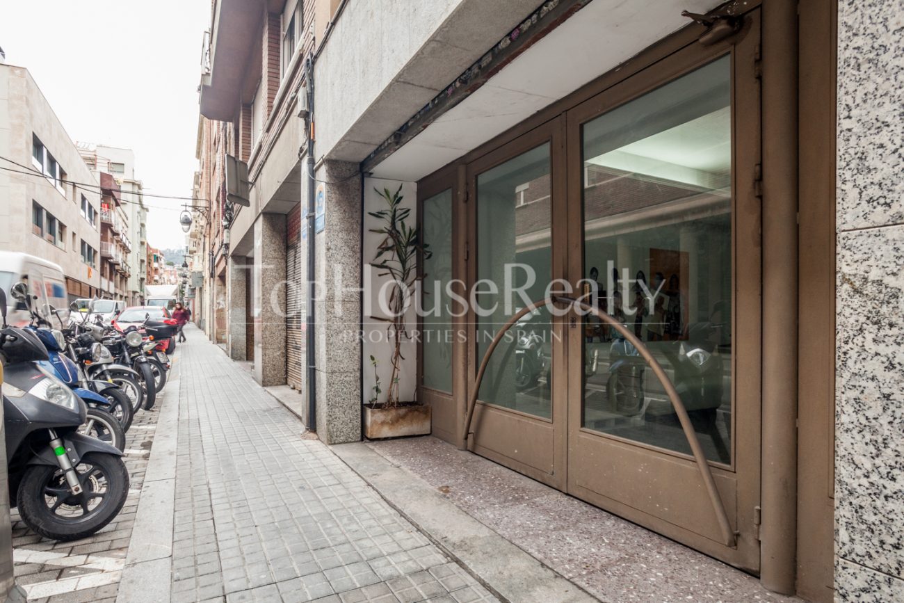 Local en venta en calle Saragossa en Gracia