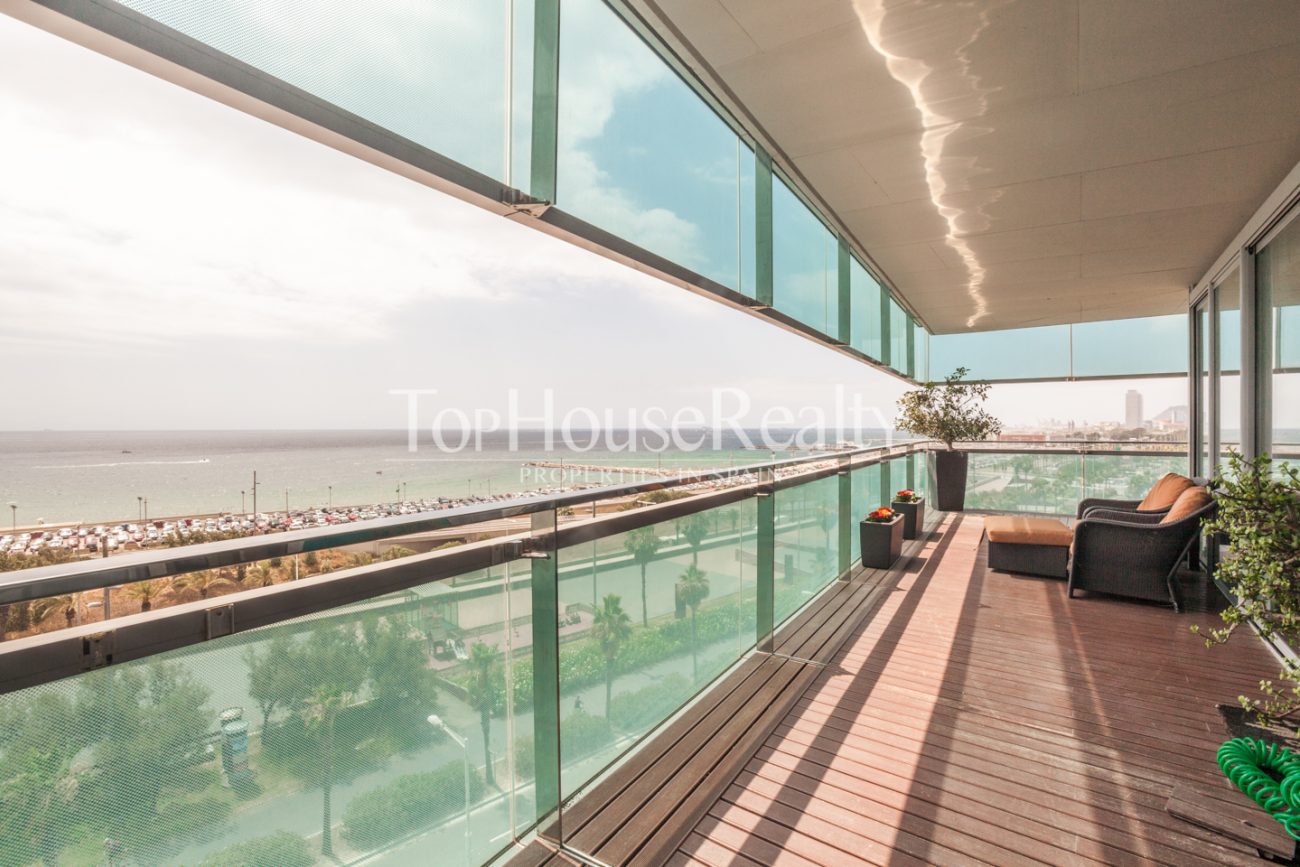 Exclusivo piso frente al mar