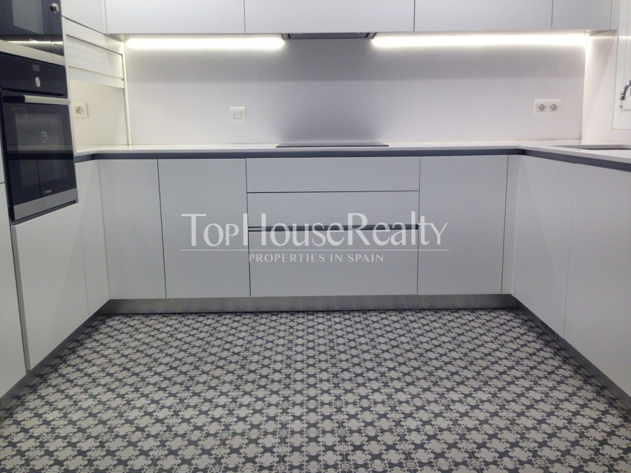 Exclusiva y reformada vivienda de diseño