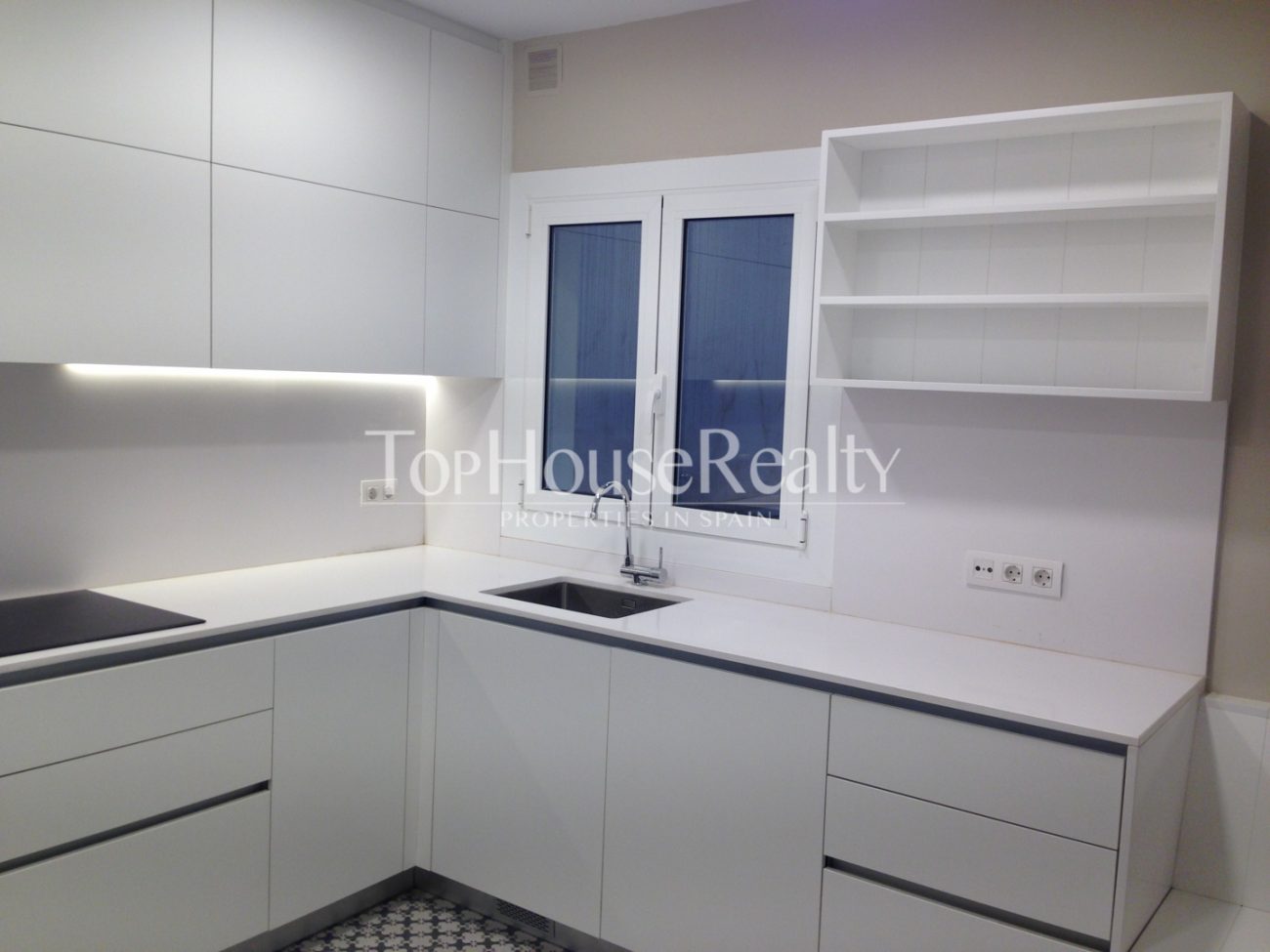 Exclusiva y reformada vivienda de diseño