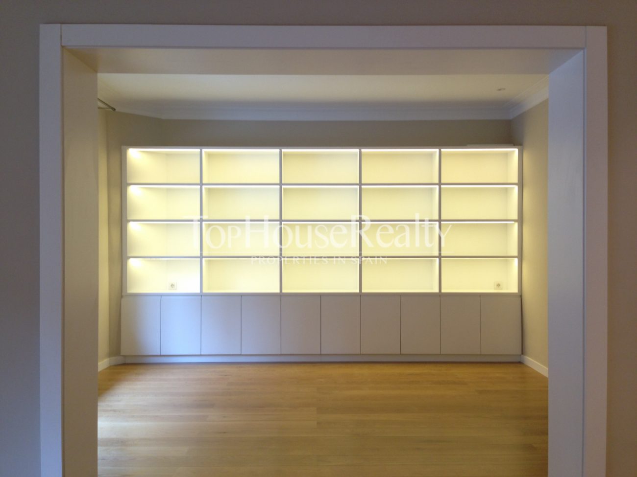 Exclusiva y reformada vivienda de diseño