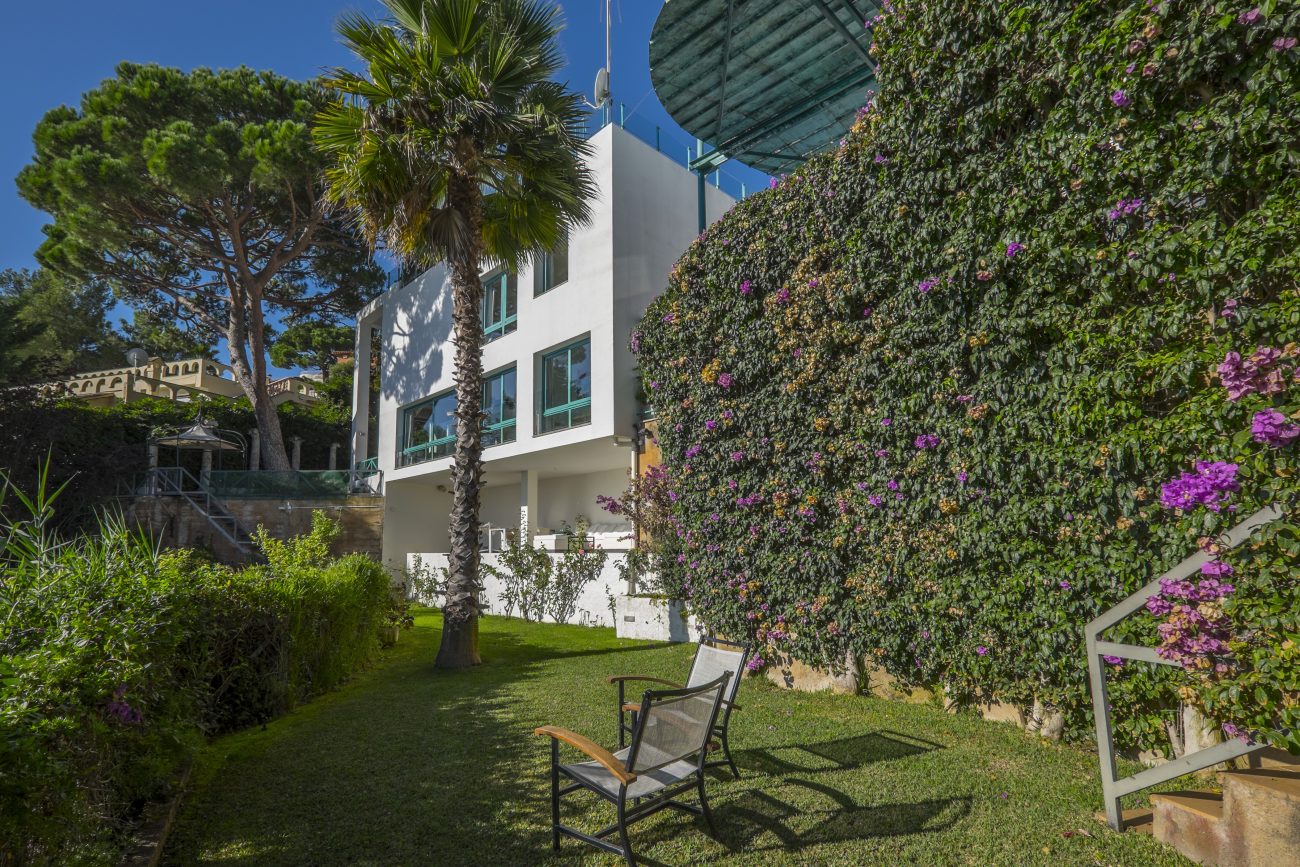 Espectacular casa de diseño en Cala Canyelles en Lloret de Mar