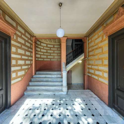 Finca regia en venta en El Born, Barcelona: propiedad de lujo para reformar en Marquès de l'Argentera