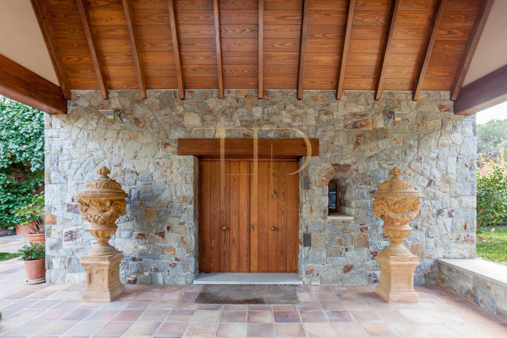 Vendida: finca con piscina y vistas en Campins