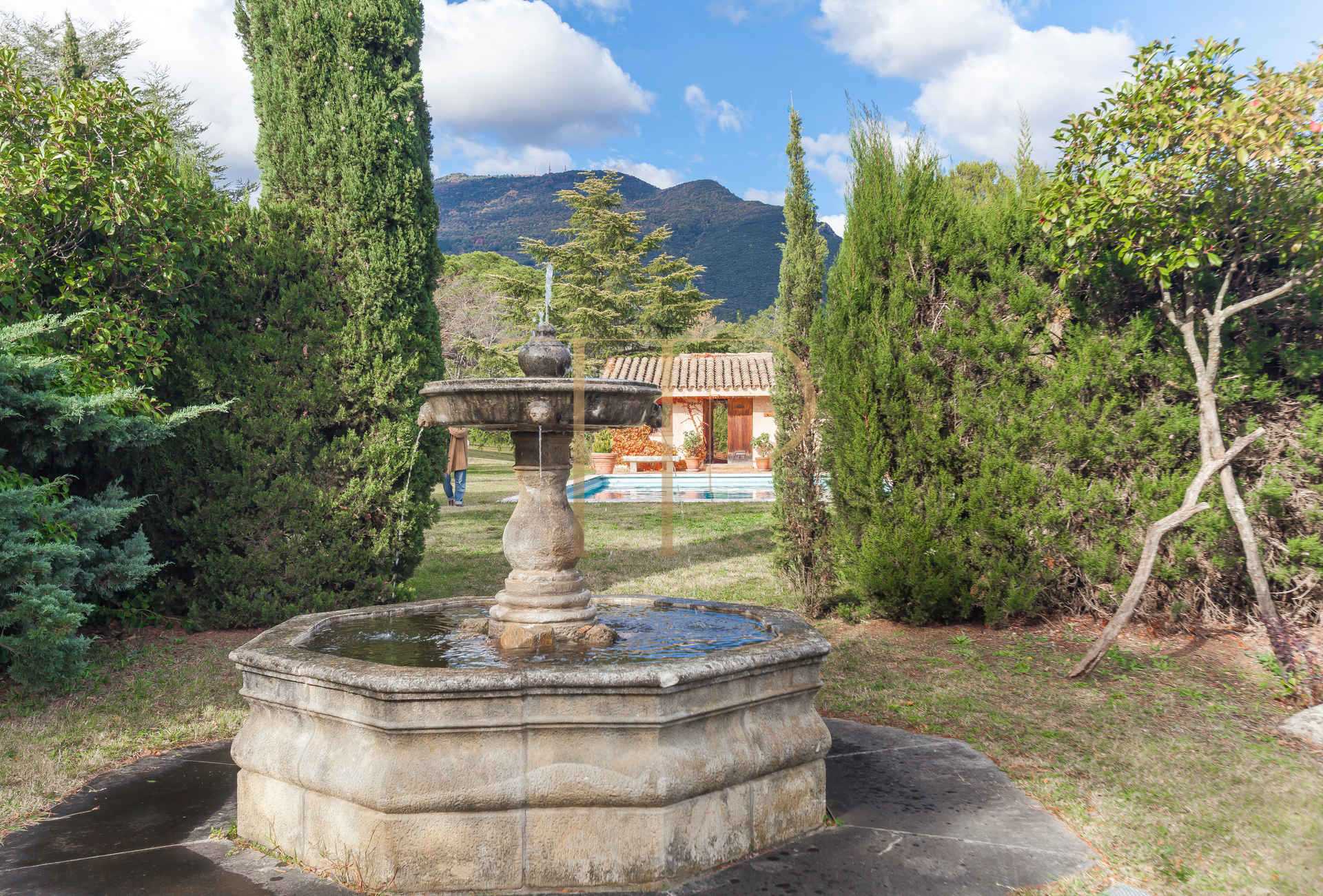Vendida: finca con piscina y vistas en Campins