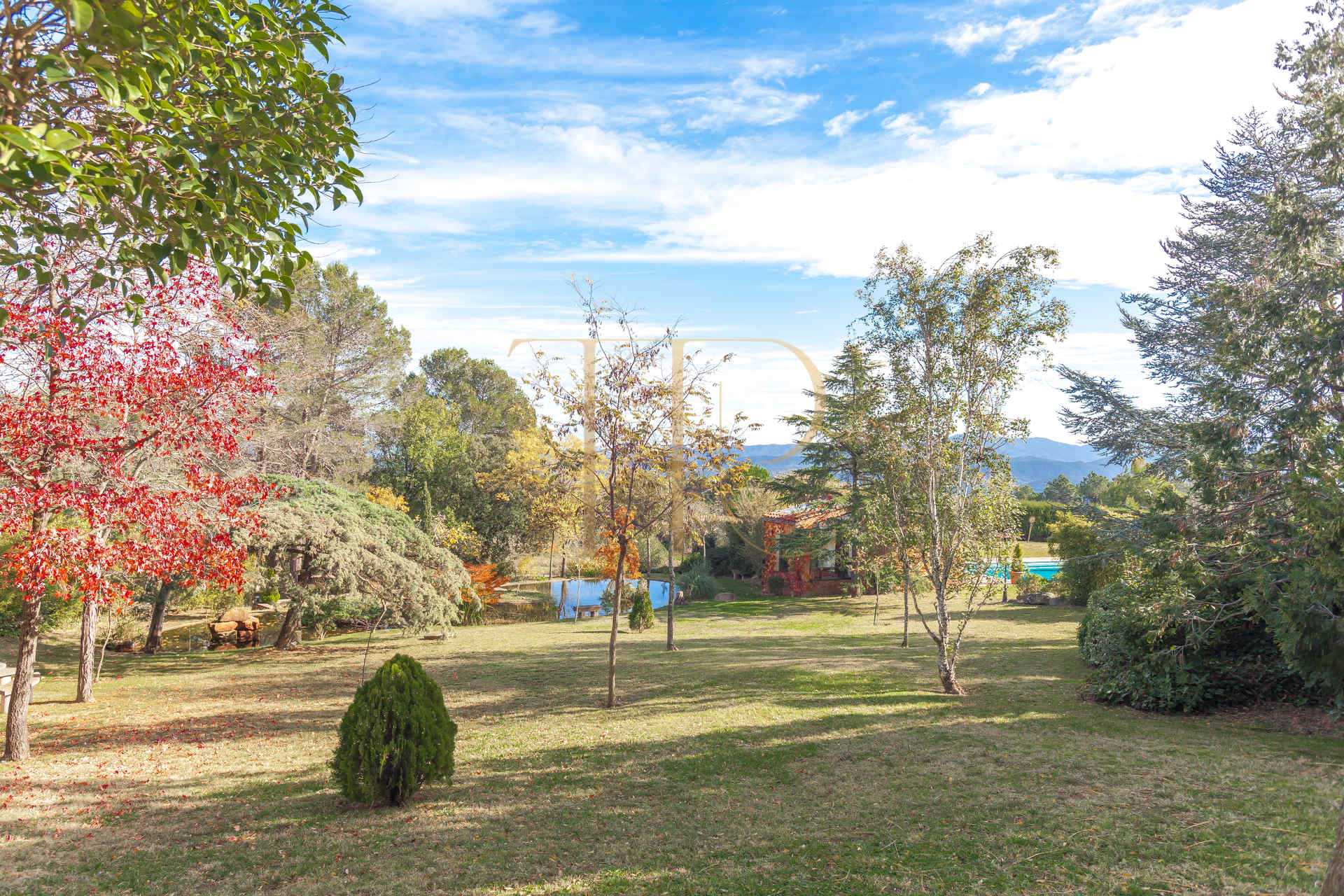Vendida: finca con piscina y vistas en Campins