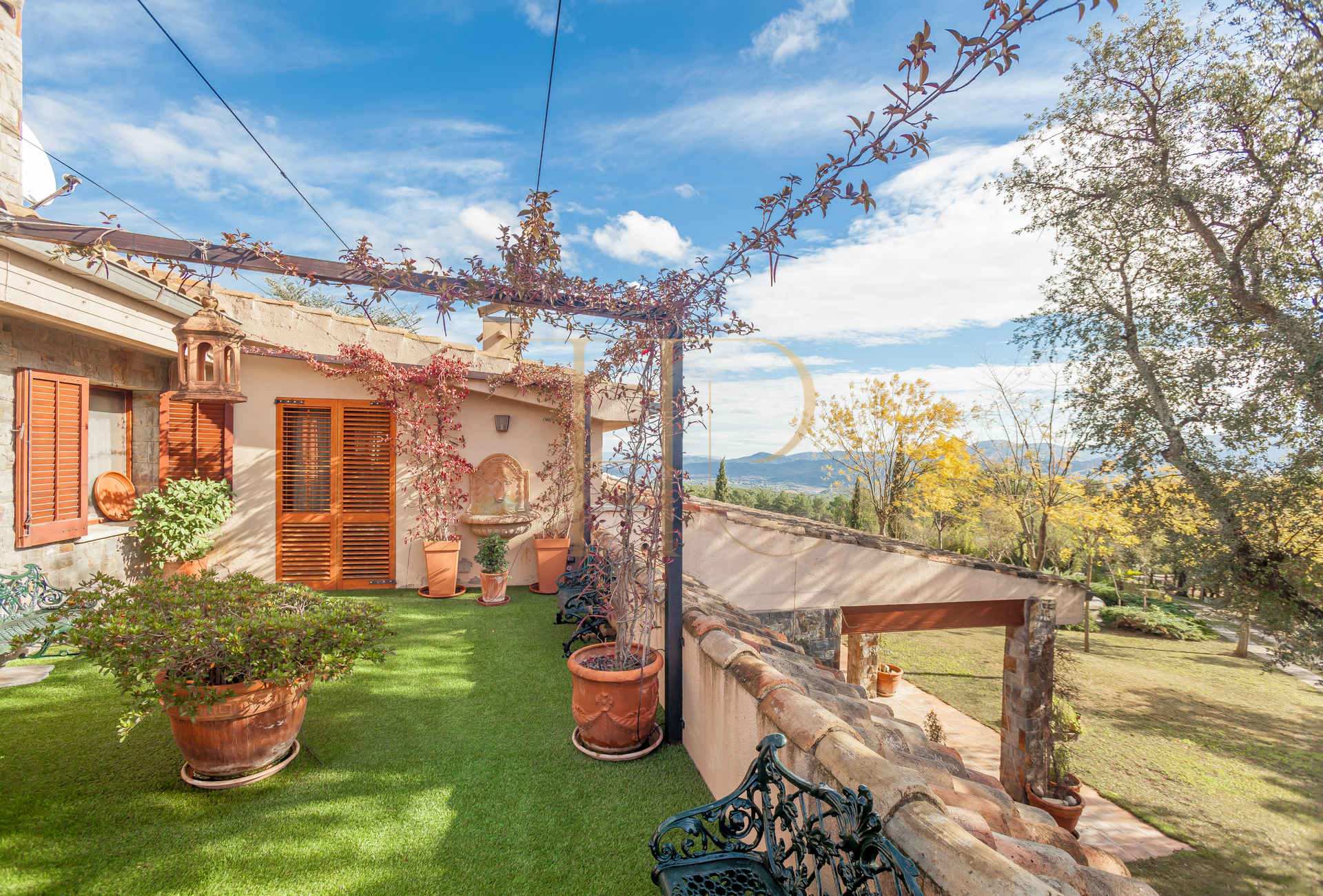 Vendida: finca con piscina y vistas en Campins