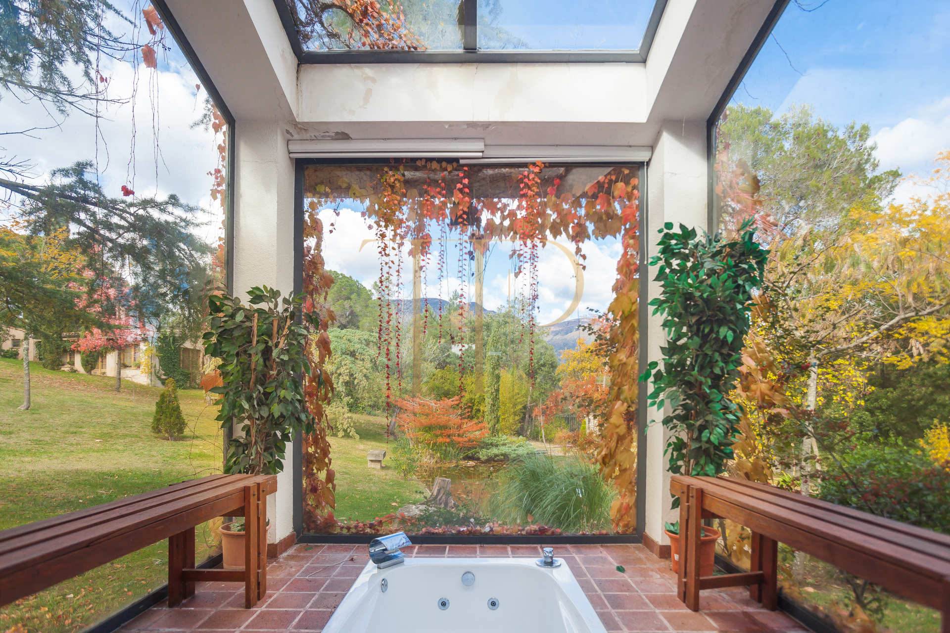 Vendida: finca con piscina y vistas en Campins