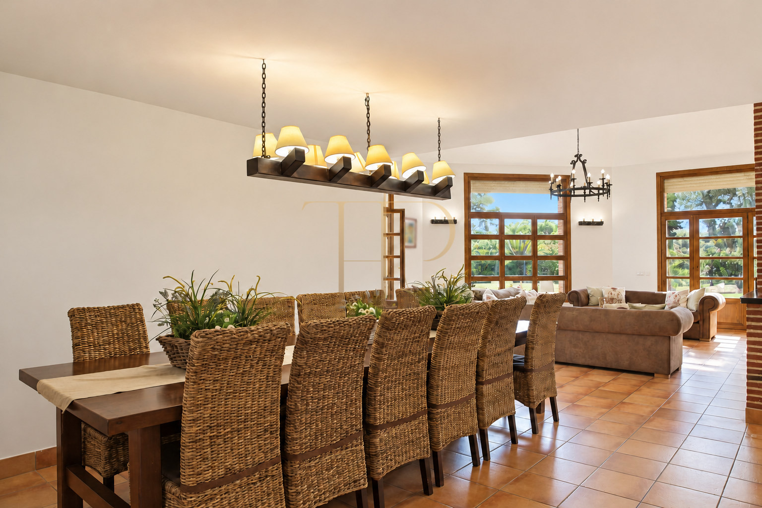 Villa en venta y alquiler en Llavaneres con piscina