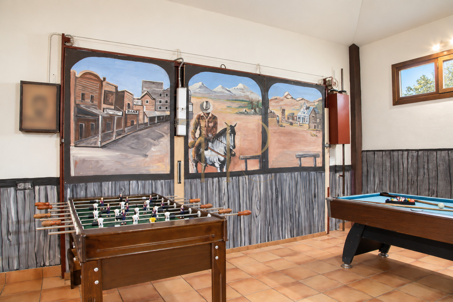 Villa en venta y alquiler en Llavaneres con piscina