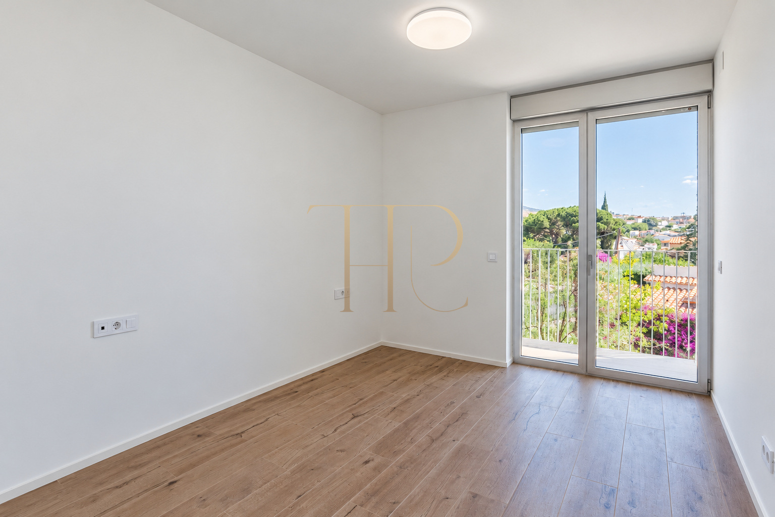 Piso vendido con terraza y piscina comunitaria en Alella