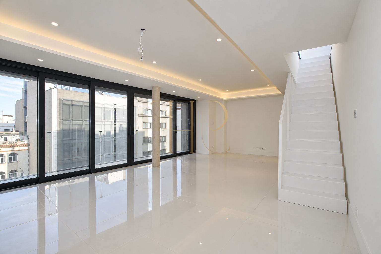 Ático con terraza y piscina privada en Sant Gervasi