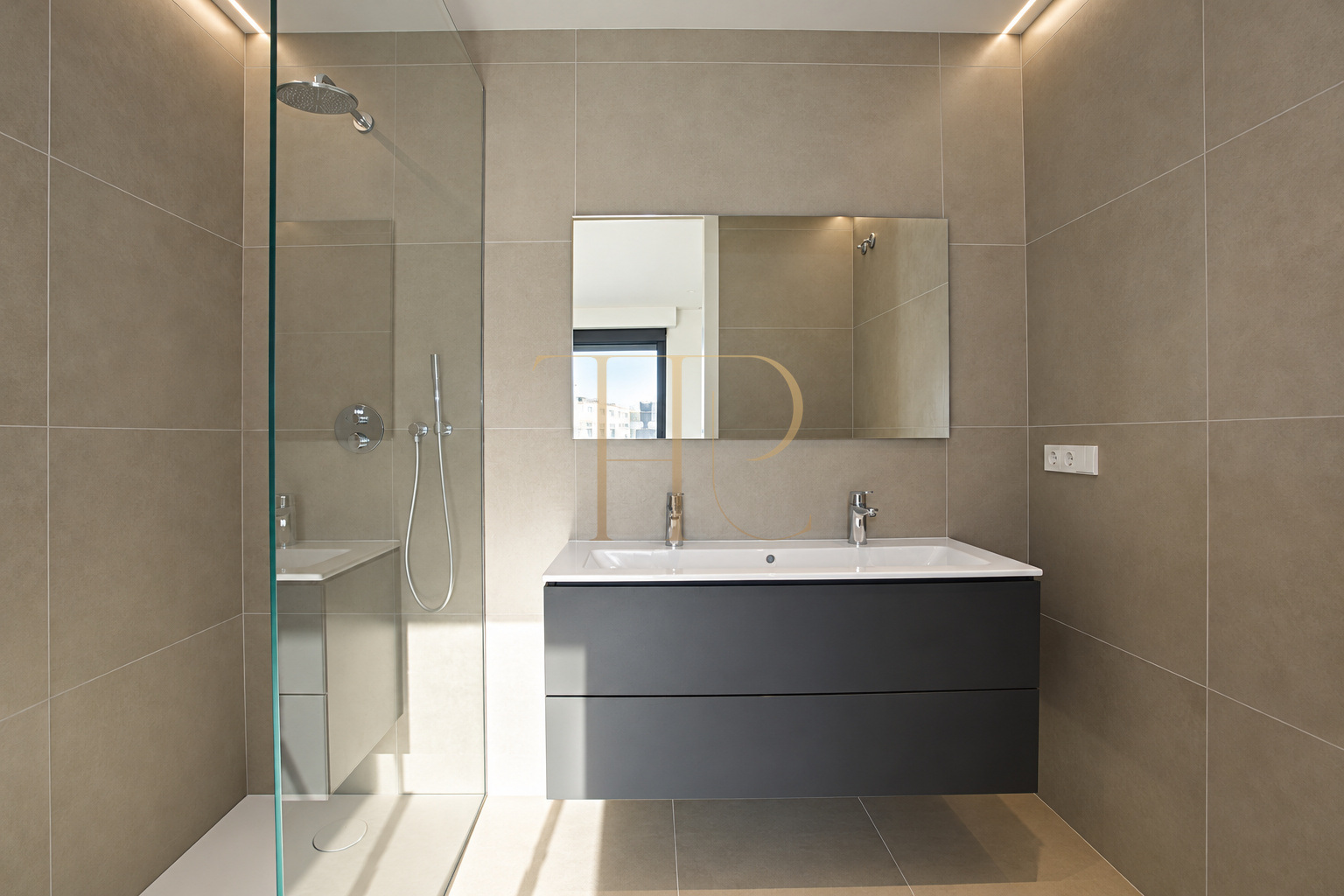 Ático con terraza y piscina privada en Sant Gervasi
