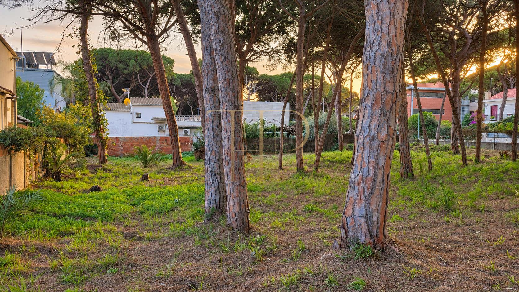 Parcela con proyecto de vivienda en Castelldefels — vendida
