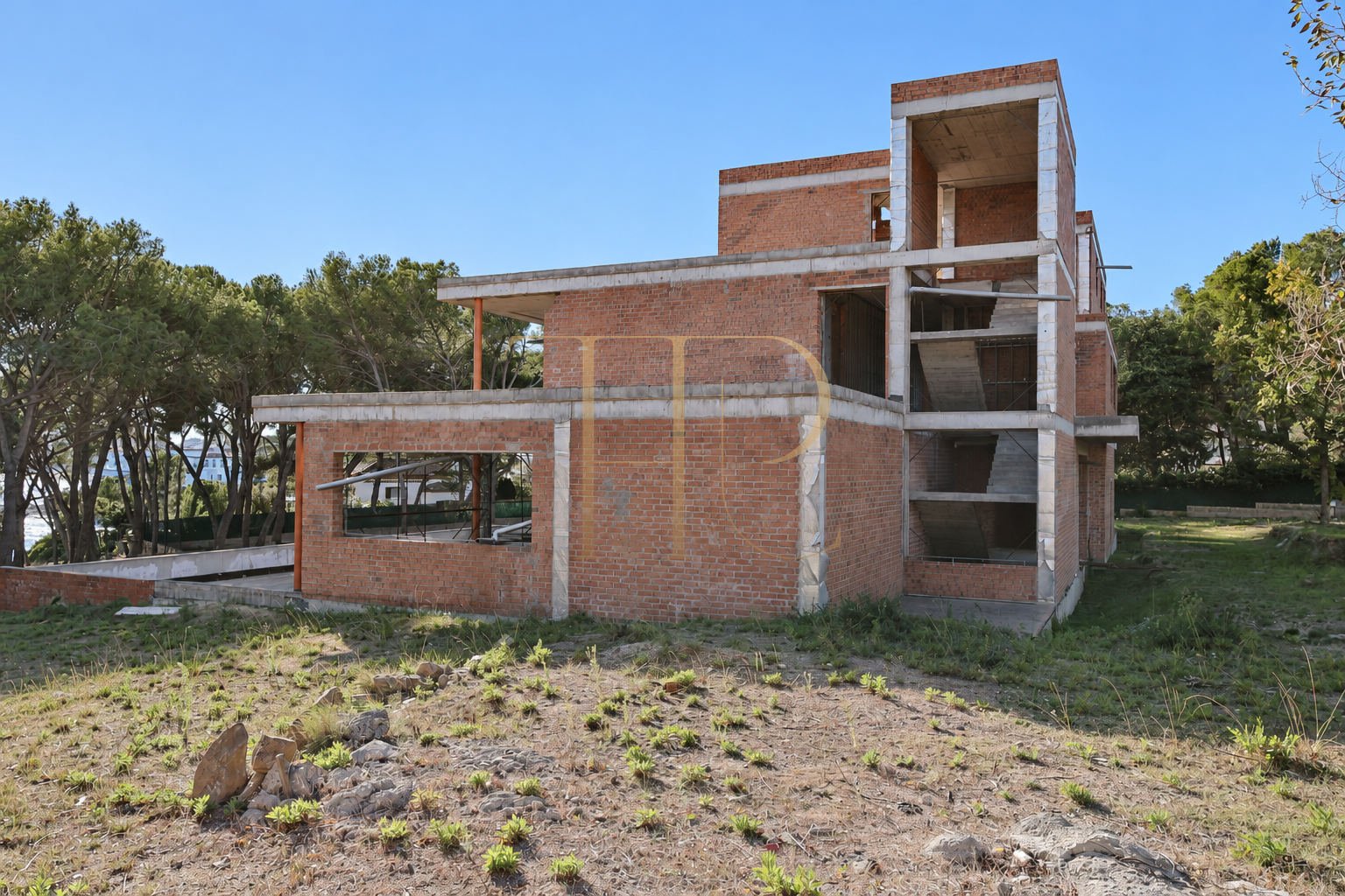 Parcela frente al mar con villa en construcción en Platja d’Aro