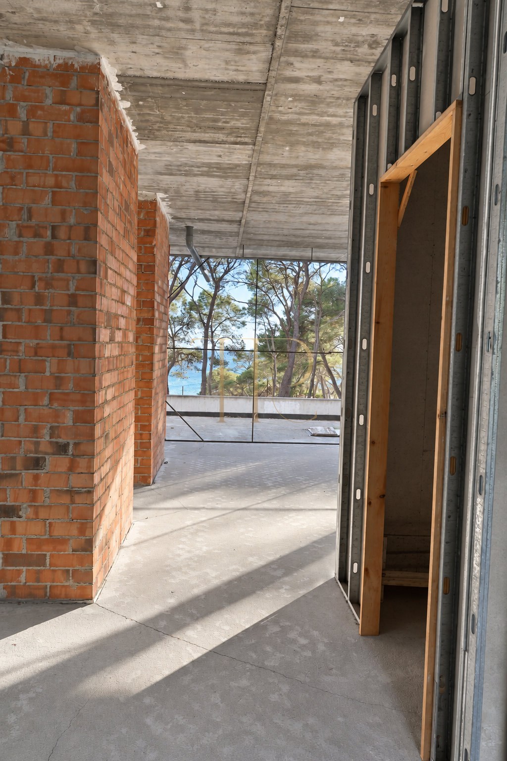 Parcela frente al mar con villa en construcción en Platja d’Aro