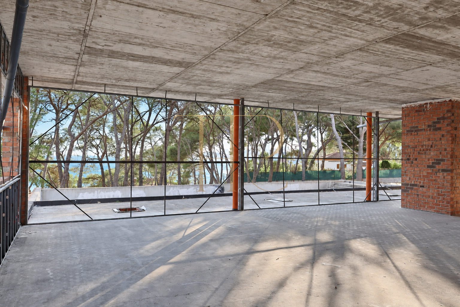 Parcela frente al mar con villa en construcción en Platja d’Aro