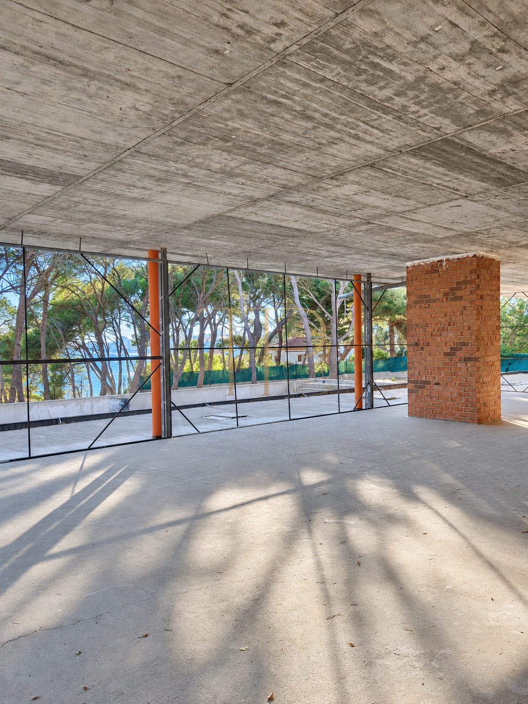 Parcela frente al mar con villa en construcción en Platja d’Aro