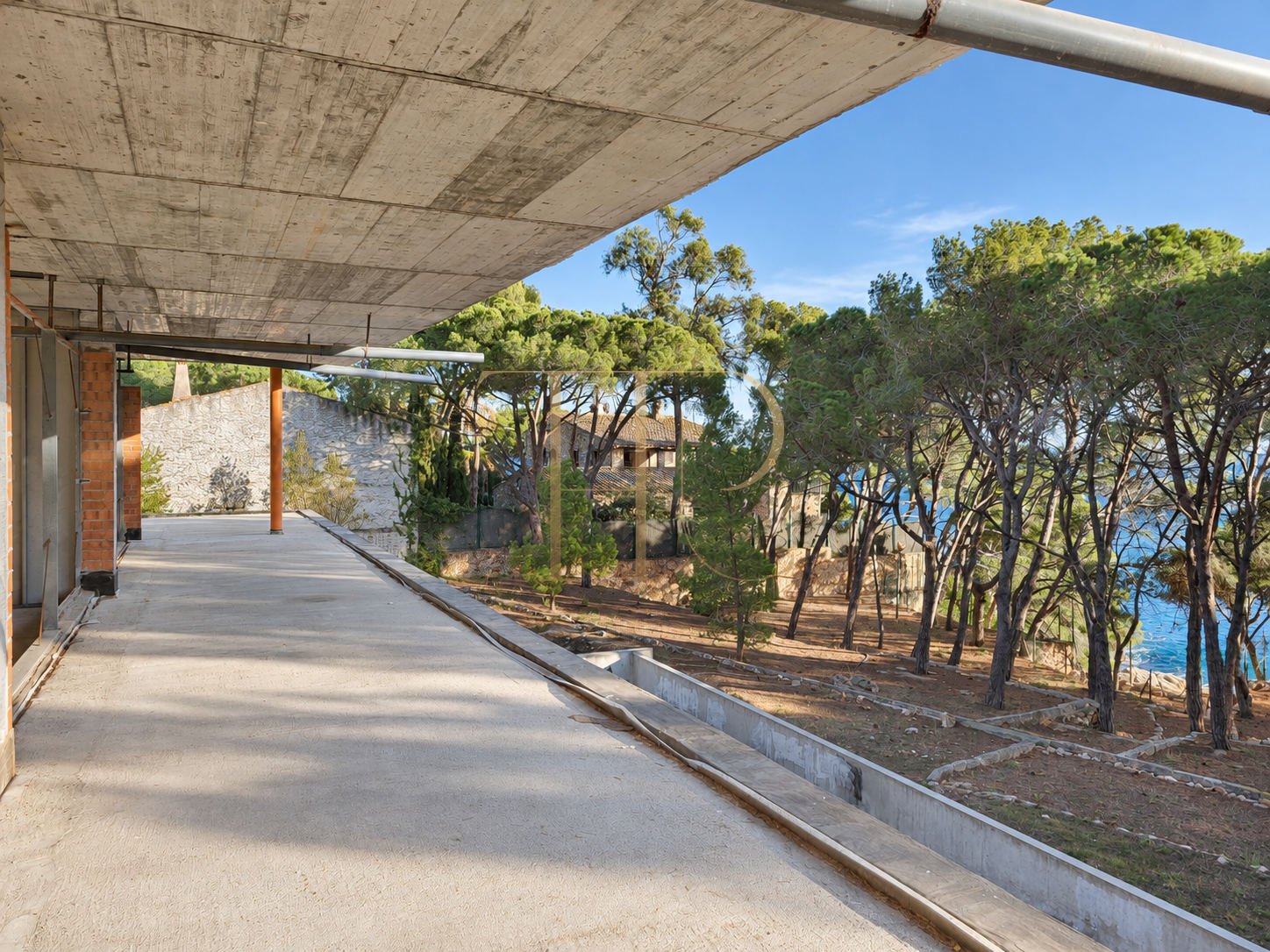 Parcela frente al mar con villa en construcción en Platja d’Aro
