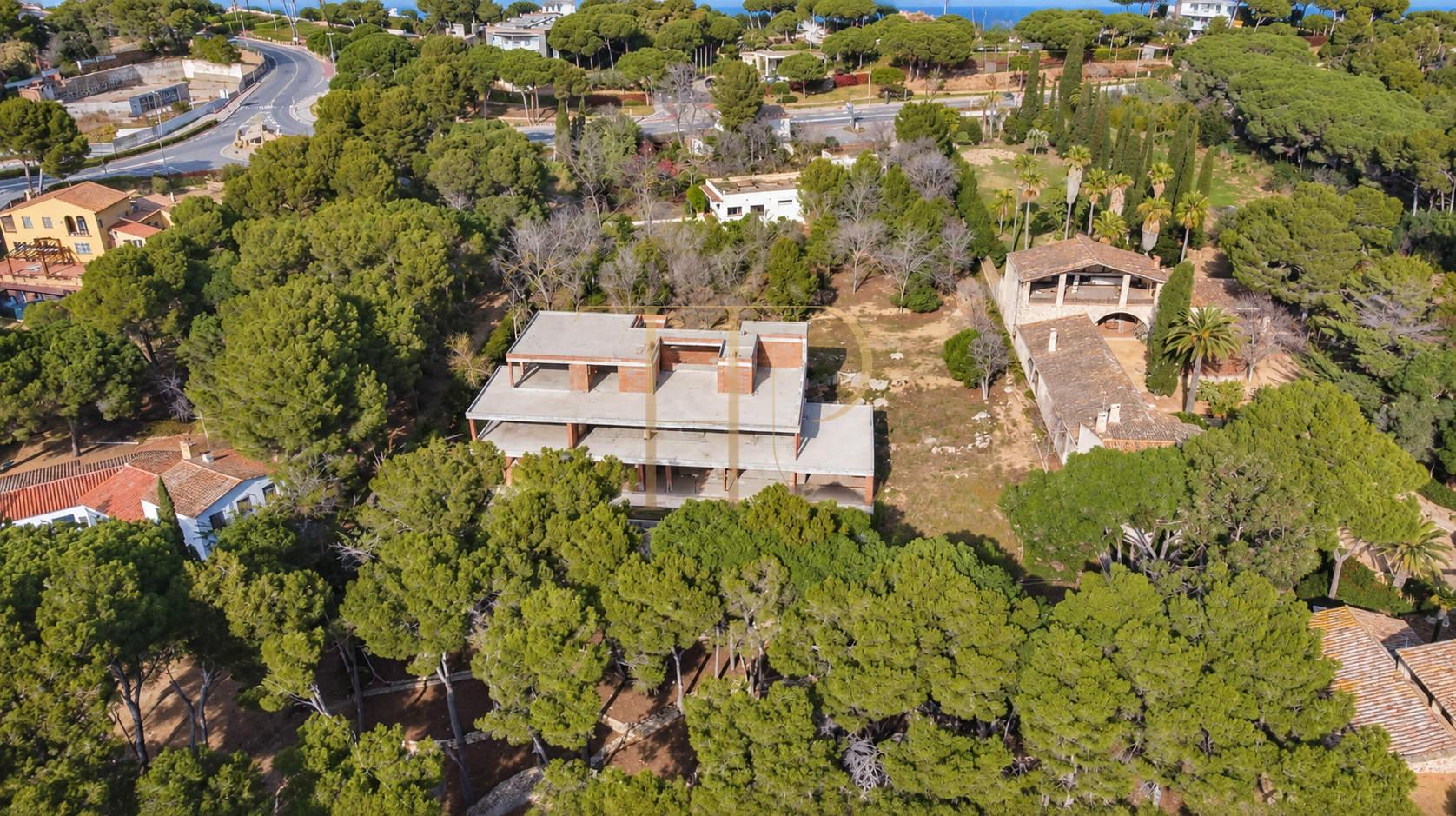 Parcela frente al mar con villa en construcción en Platja d’Aro