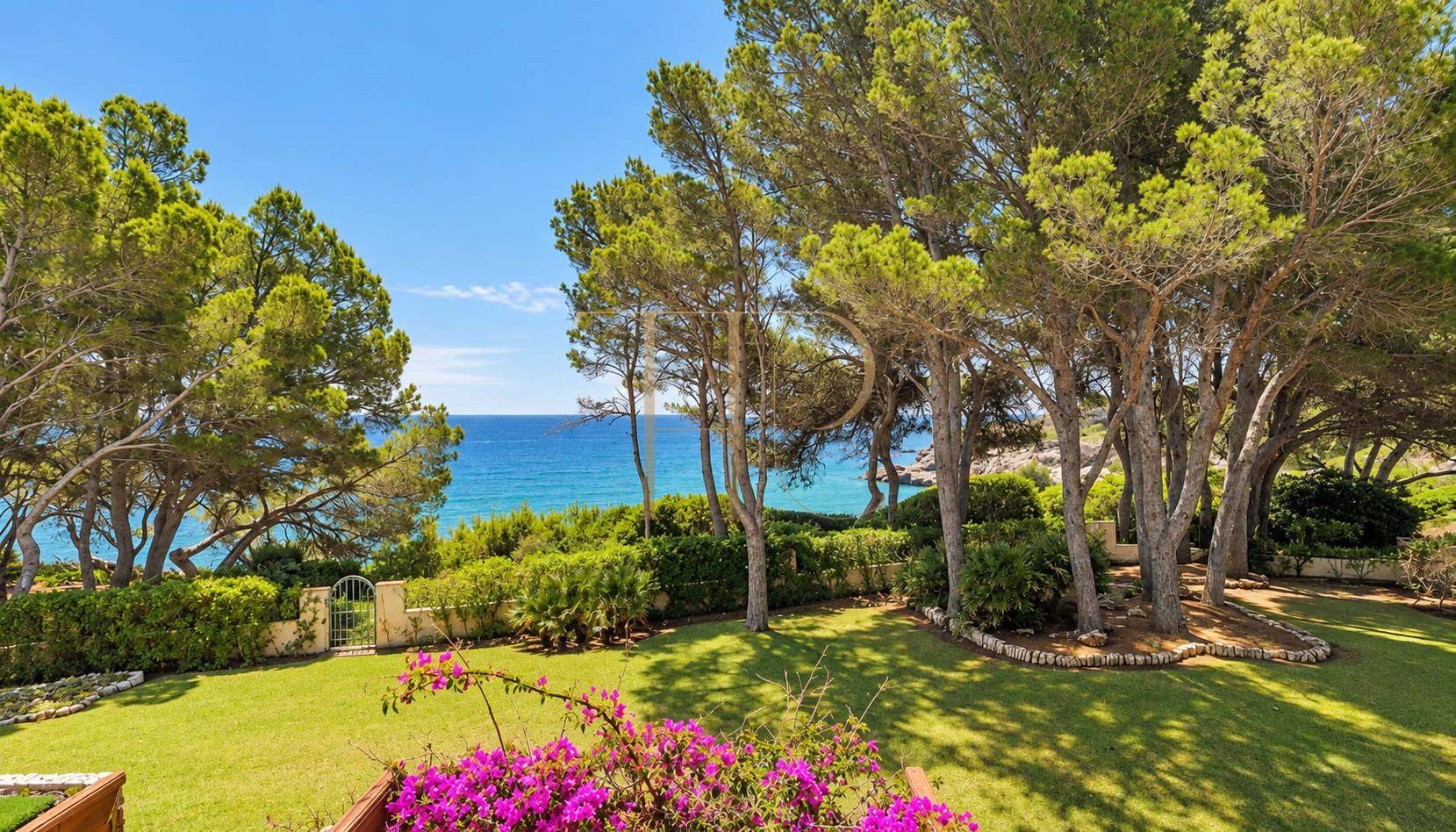 Casa en venta frente al mar en L’Ametlla de Mar, Les Tres Cales