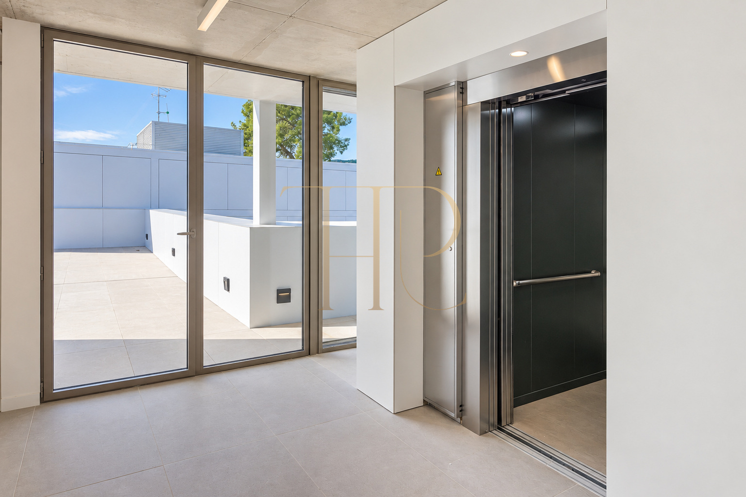 Casa contemporánea con piscinas en La Bonanova, Barcelona